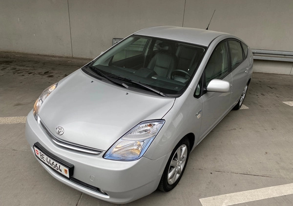 Toyota Prius cena 36999 przebieg: 60000, rok produkcji 2006 z Lublin małe 466